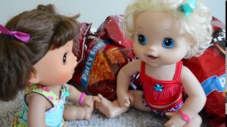 Baby Alive Bath Challenge In Doritos! - Dog Eats Them All! - Baby Alive Molly And Daisy!