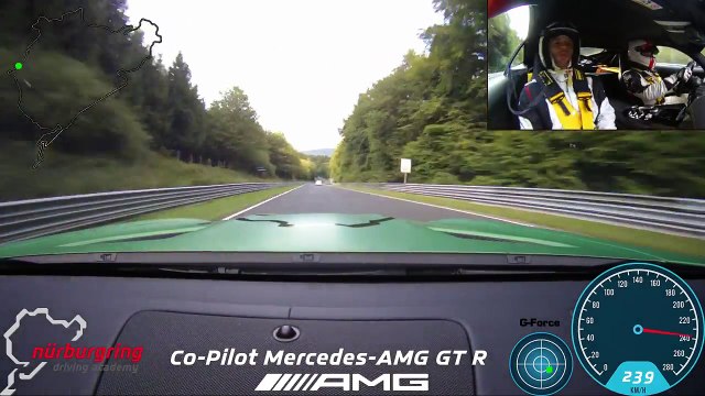 VÍDEO: ¿Te molaría ser copiloto en un Mercedes-AMG GT R en Nürburgring?
