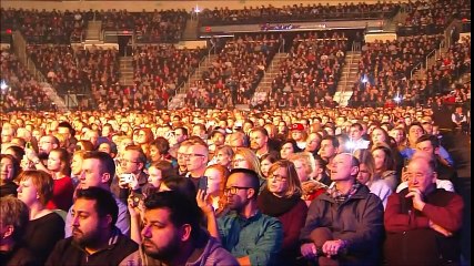 Un magicien manque de très peu de se noyer durant un tour en direct