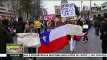 Chilenos piden que plebiscito defina si sigue sistema de pensiones