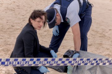 Top of the Lake Season 2 Episode 1 ((s02e01)) 2x01 Online