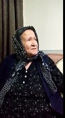 Küfür eden yaşlı teyze D