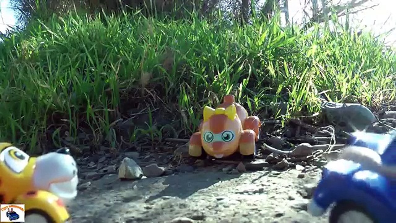 Des voitures dessin animé petit enfants pour machines dessins animés