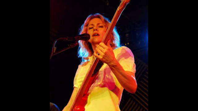 Cinnamon Girl - Women Artists Cover Neil Young for Charity (Disc 1)