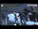 TG 13.02.15 Lecce: finanzieri bloccano gommone carico di migranti, arrestato scafista