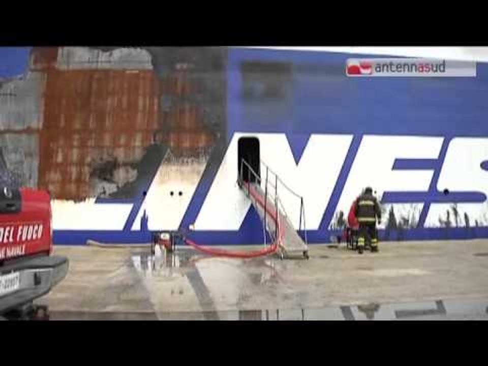 TG 26.02.15 Norman Atlantic "raddrizzata", ora i tecnici al lavoro