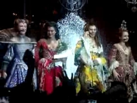 le roi soleil fin de spectacle a bercy le 7/707