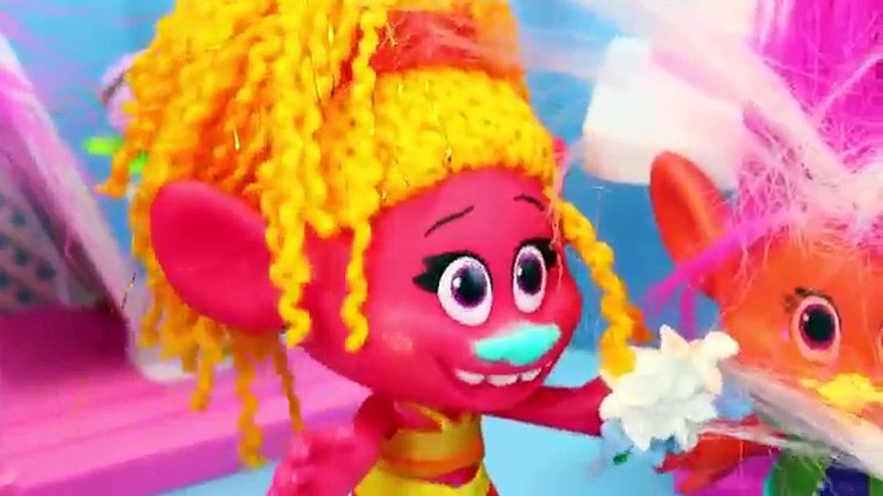 TROLLS Poppy Pregnant! Branch Trolls Movie Parody After Wedding ❤ Needs Doctor Baby Birth