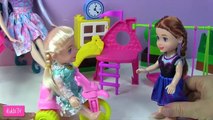 Gelé jeunes filles pour et clin doeil avec Piscine Orbiz enfants Anna Elsa baignent poupées vidéo