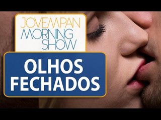 Estudo explica porque fechamos os olhos ao beijar outra pessoa | Morning Show