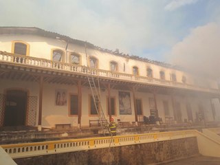 Incendio Colegio María de Nazaret