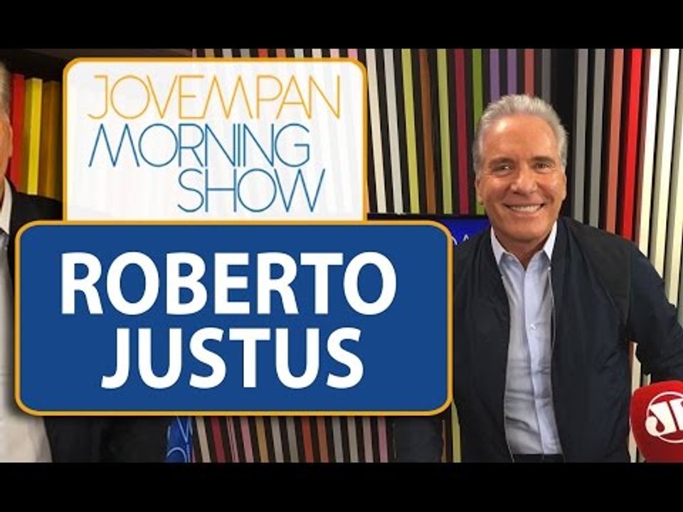 Roberto Justus solta a voz e canta "My Way", de Frank Sinatra, ao vivo no Morning Show