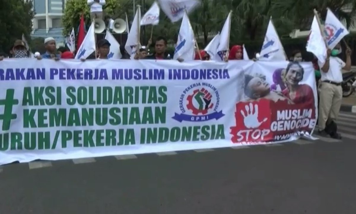 Dukung Rohingya, Massa Unjuk Rasa di Kedubes Myanmar