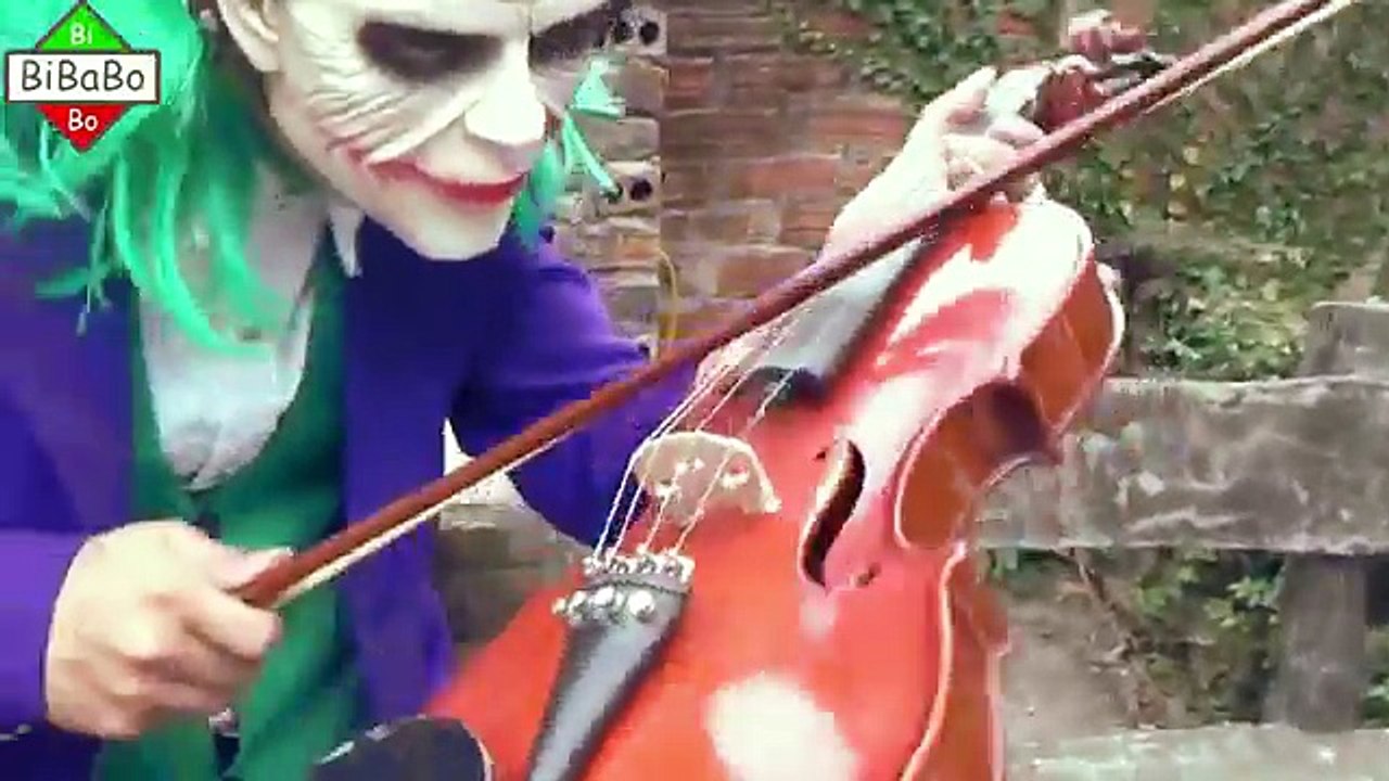 Y bebé congelado casco pernicioso hombre araña hombre araña súper superhombre elsa vs vs asiento supergirl