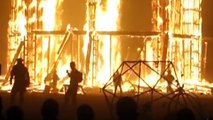 (Choc) Un homme meurt après avoir couru dans les flammes au festival Burning man