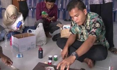 Melatih Petani Membuat Suvenir dan Alat Rumah Tangga