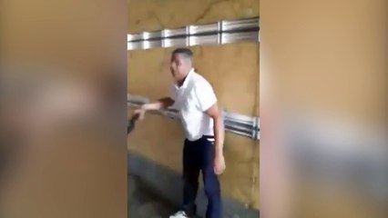 Ce chauffeur est vraiment de mauvaise humeur !