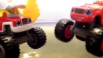 BLAZE AND THE MONSTER MACHINES Nickelodeon Blaze & Paw Patrol Water Slide Jumps Blaze Vide