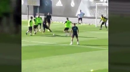 Marcelo s'amuse à l'entrainement !