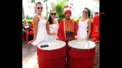 Bodrum Havuz Başında Mehter Takımlı Doğum Günü Kutlaması