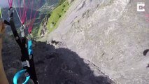 Il manque de s'empaler sur une montagne en parapente dans les Alpes !!