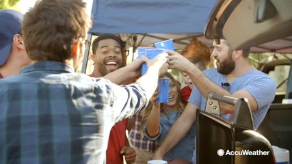 4 tips for tailgating in the rain