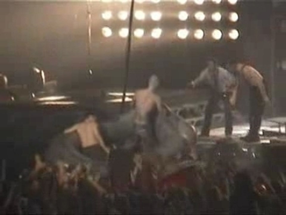 Rammstein incident fan aus St-Petersbourg 2004