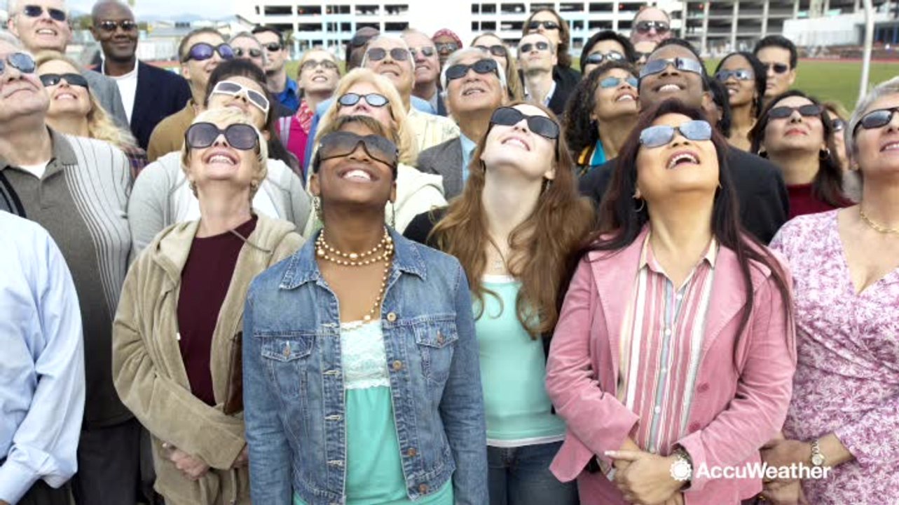 How the solar eclipse can damage unprotected eyes