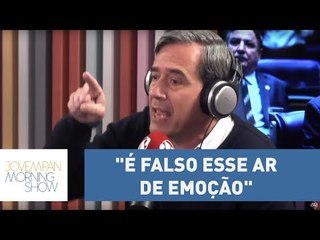 "É falso esse ar de emoção", diz Villa sobre discurso de Aécio Neves | Morning Show