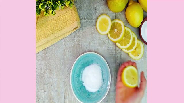 حيل وأفكار تجميلية غريبة لاكنها مفيدة و ستسهل حياتك وتجعلها أفضل