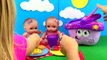 Bebé baño hora de acostarse muñeca muñecas familia dedo comida enfermera día de campo jugar gemelo Lil cutesies doh