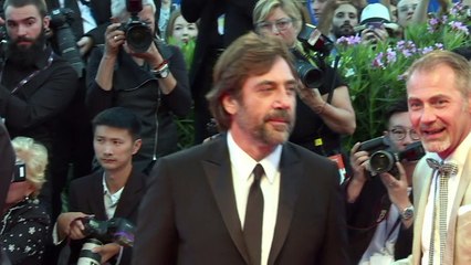 Jennifer Lawrence sur le tapis rouge de Venise pour "Mother"