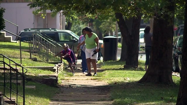 Refugees Attacked by Neighbors in Broad Daylight For Allegedly Being Too Loud