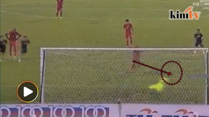 Aksi Hafizul selamatkan penalti Alessandro Leonardo