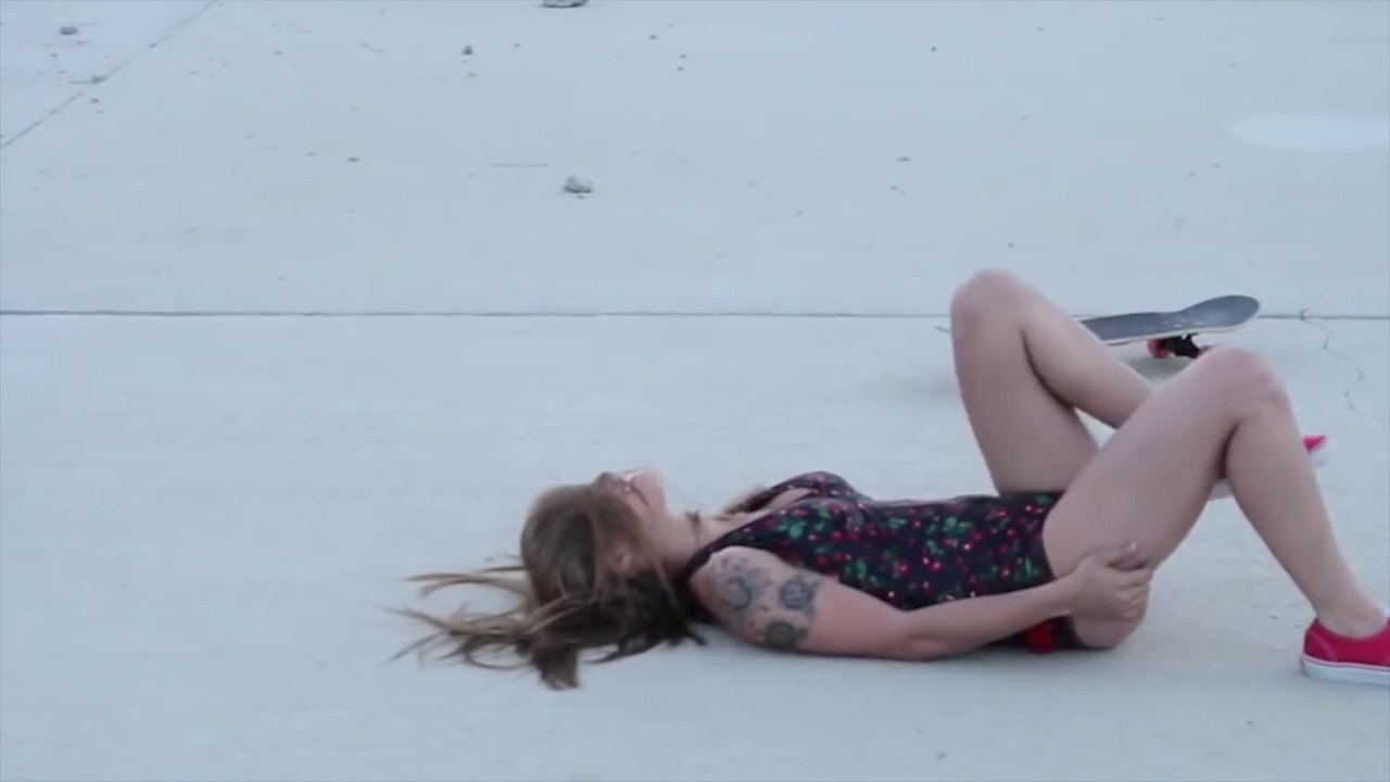Ultimate Sexy Girls Epic Fails Of The Year 2017
