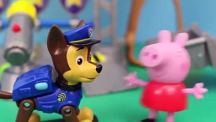 Peppa Pig Paw Patrol Broken Elevator with George Pig, Candy Cat, Chase Dog DisneyCarToys