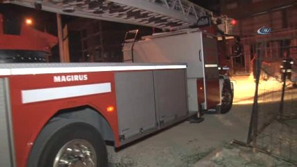 Boşanma Aşamasında Olduğu Karısının Evinin Karşısında İntihar Girişiminde Bulundu