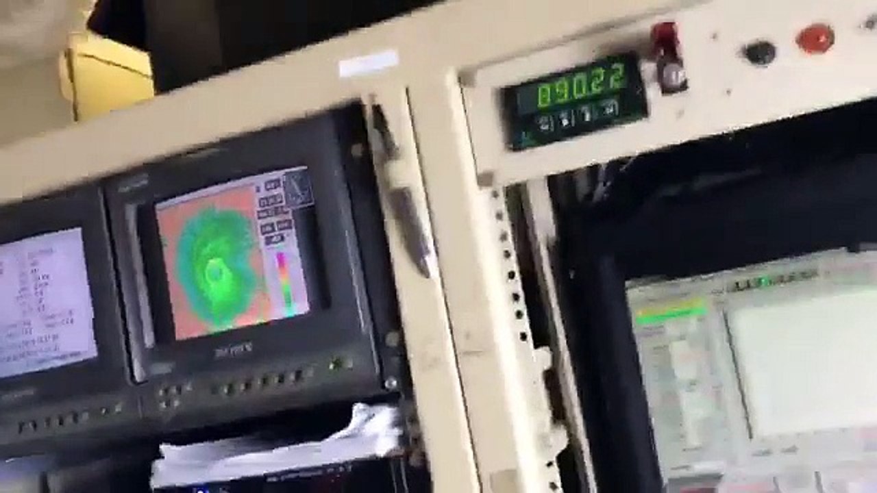 Un chasseur d'ouragans filme son avion pris dans le déluge d'Irma