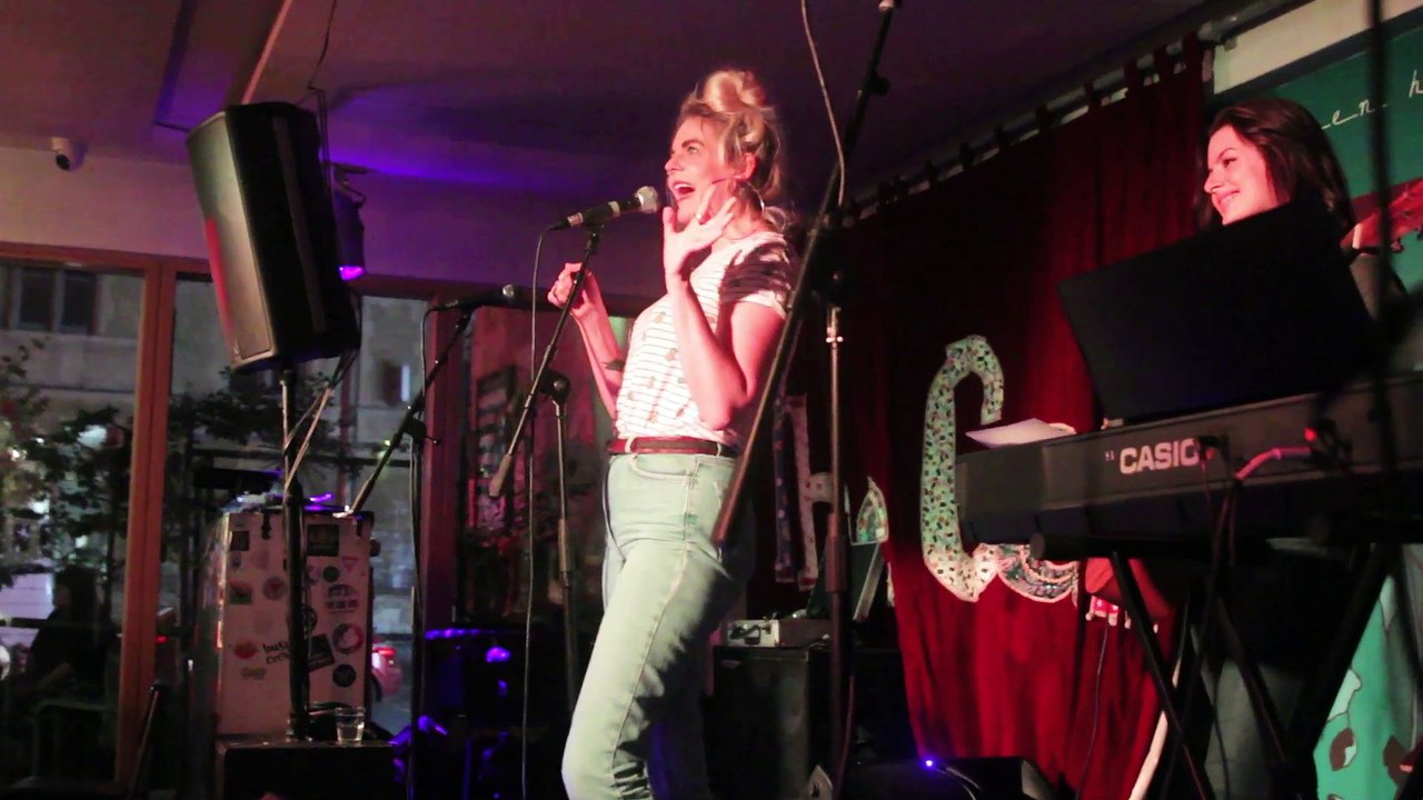 05-09-17 at the Canteen Isabella Alford