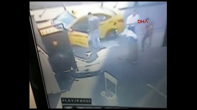 İlkokulda çatışma anı kamerada