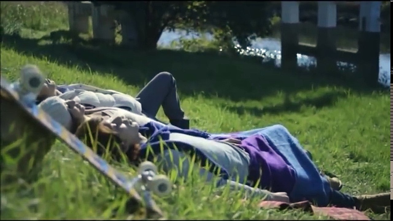 #9. タブー 秘密の恋 彼氏がいるのに元カレと 背中で アイドルと 相互チャンネル登録