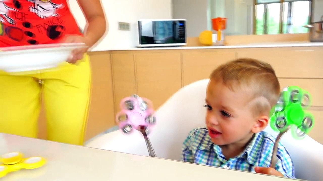 Bad Kids Magic Fidget Spinner Hypnotize Mommy! Family fun toys for kids!