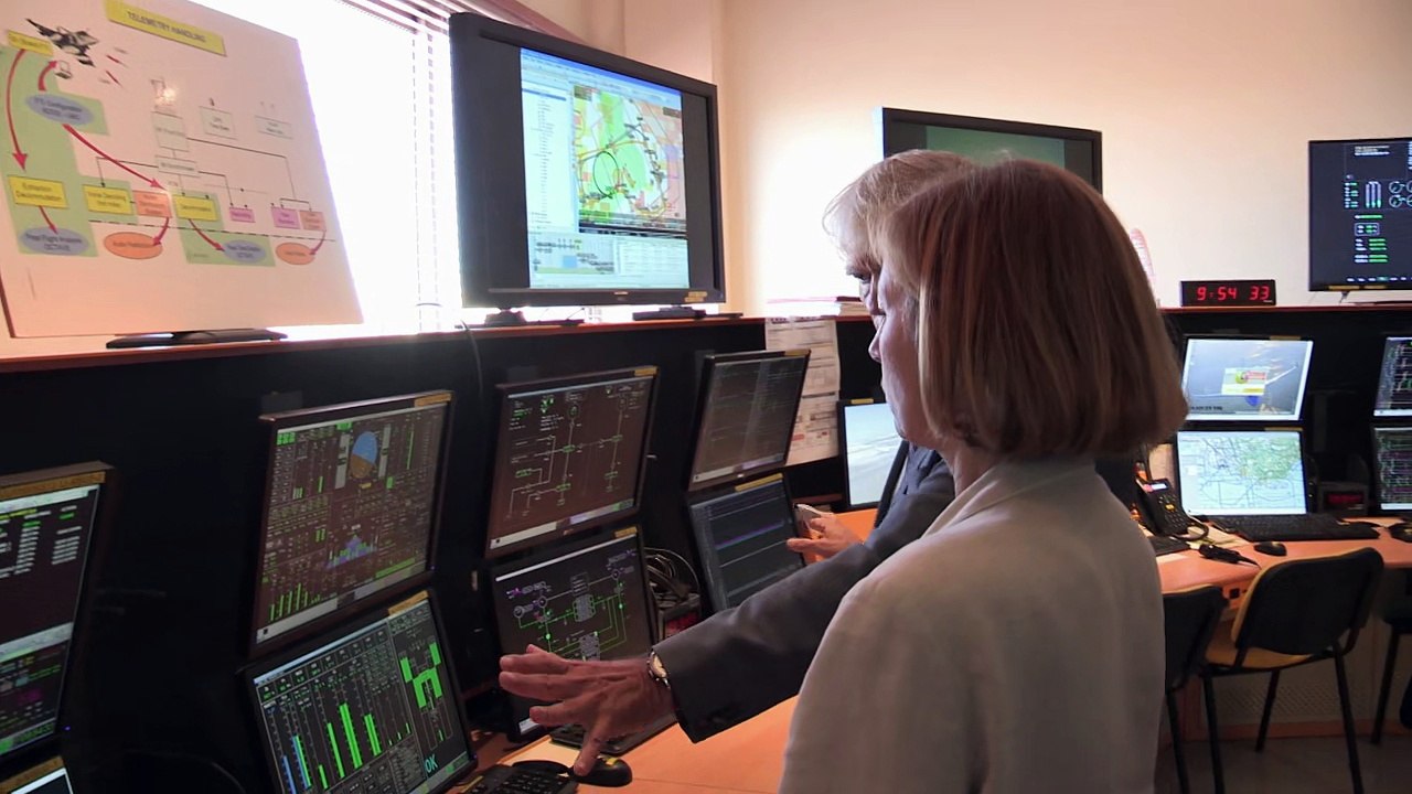 Présentation du nEUROn au ministre des Armées - Dassault Aviation