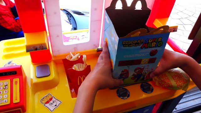 Bad Baby Самые Вредные Детки Fidget Spinner Split Mom / Giant Happy Meal in McDonald's Compilation