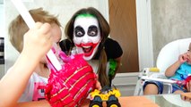 Желейный Язык от Гигантских Конфет Чупа Чупс Gummy Joker Tongue Giant Candy Chupa Chups Lollipops