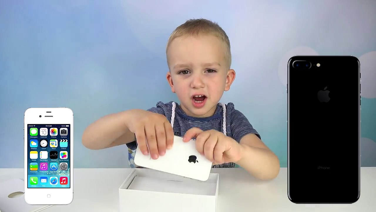 Презентация iPhone 7 за 2 МИНУТЫ !!! ПРИКОЛЬНОЕ...