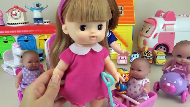 Baby Doll toy stroller & toddler car rides and enjoying picnic