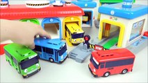 Tayo(타요) Tayo the little bus Car Wash, Garage, Gas station, Wheel on the bus 꼬마버스 타요 세차장 차고지 주유소 장난감