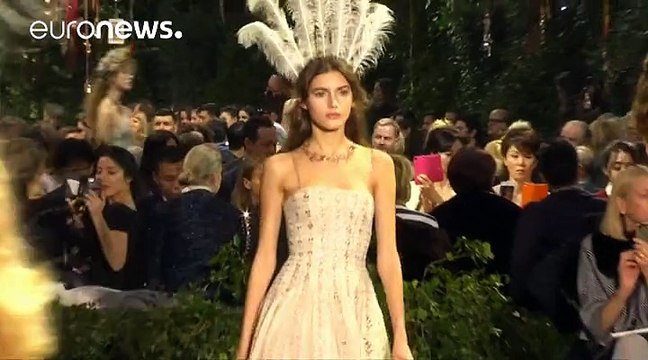 Les géants LVMH et Kering bannissent les mannequins trop maigres et trop jeunes