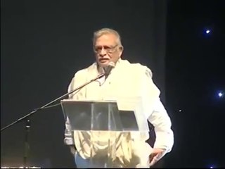 Gulzar recites his poetry at Jagjit Singh Concert